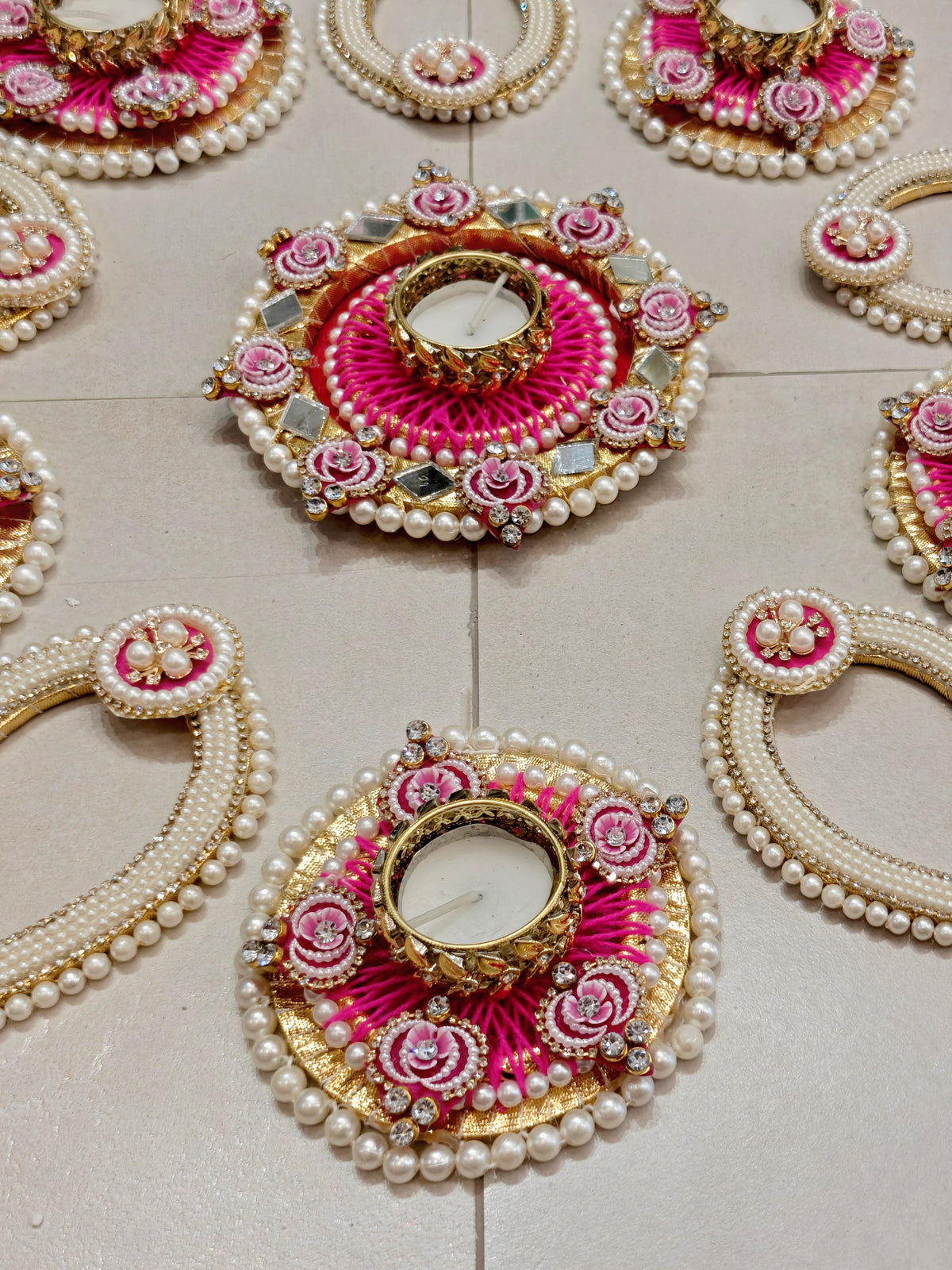 Ivory & Magenta Pearl Rangoli Set with Teardrop Tealight Holders