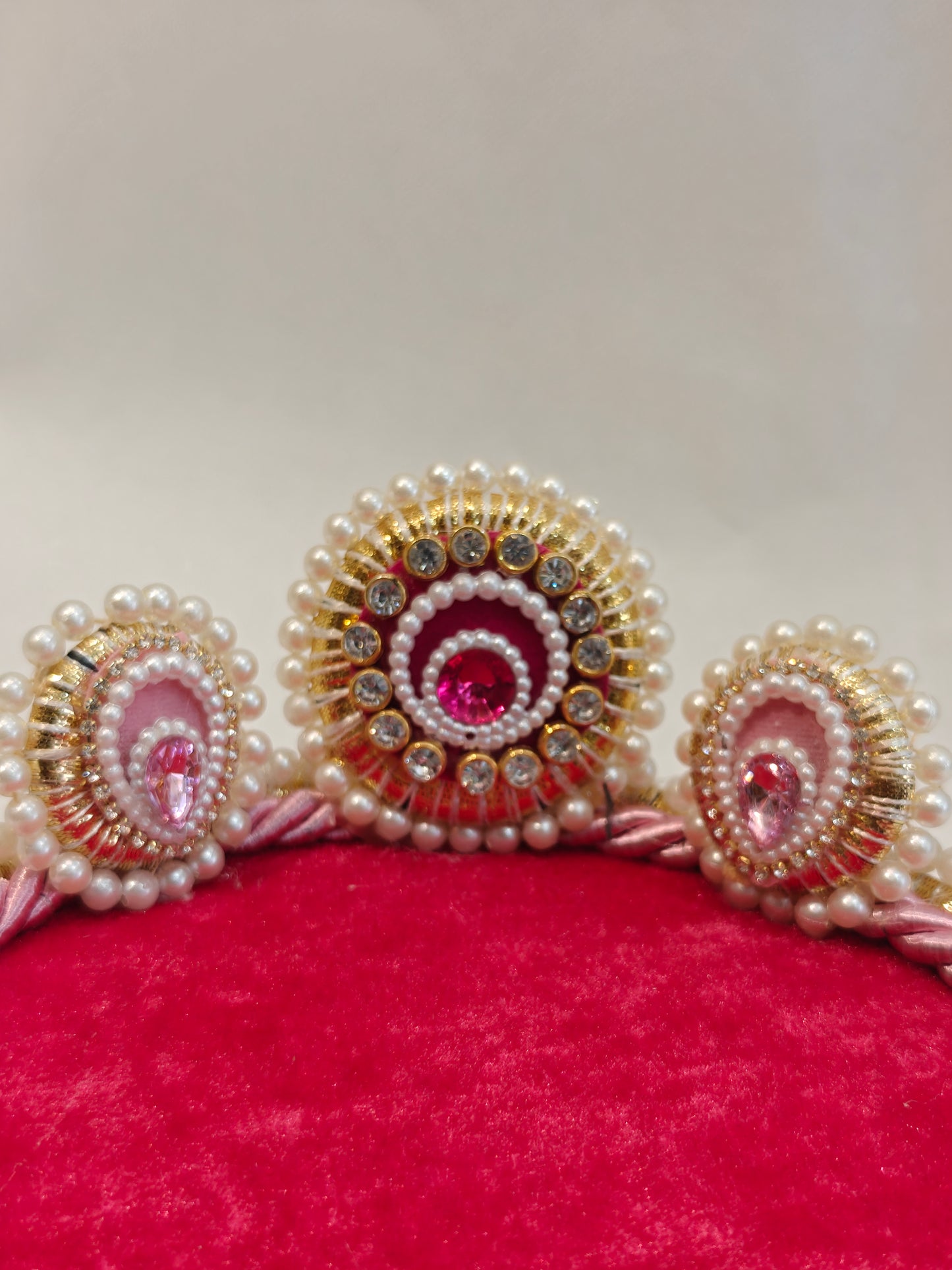Pink Lotus Singhaasan for Ladoo Gopal | Handcrafted MDF Deity Throne with Lotus Backdrop | Pink & Gold | 6 Inch Base