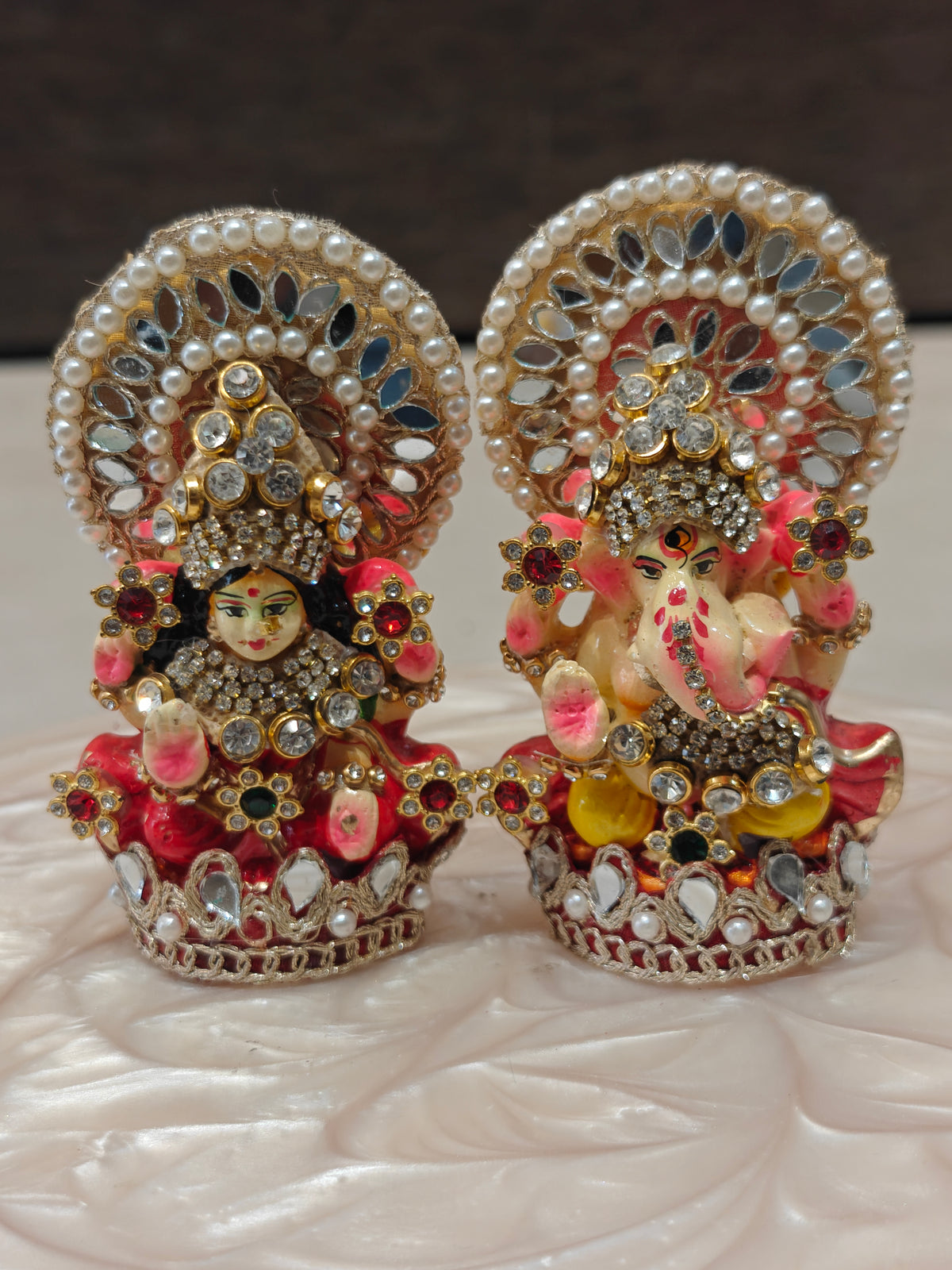 Lakshmi Ganesh Ji with Shringar in 4 inches size