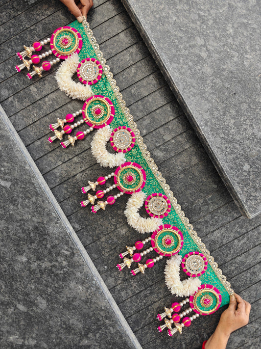 Green brocade Bandhanwar with pink kundan medallions
