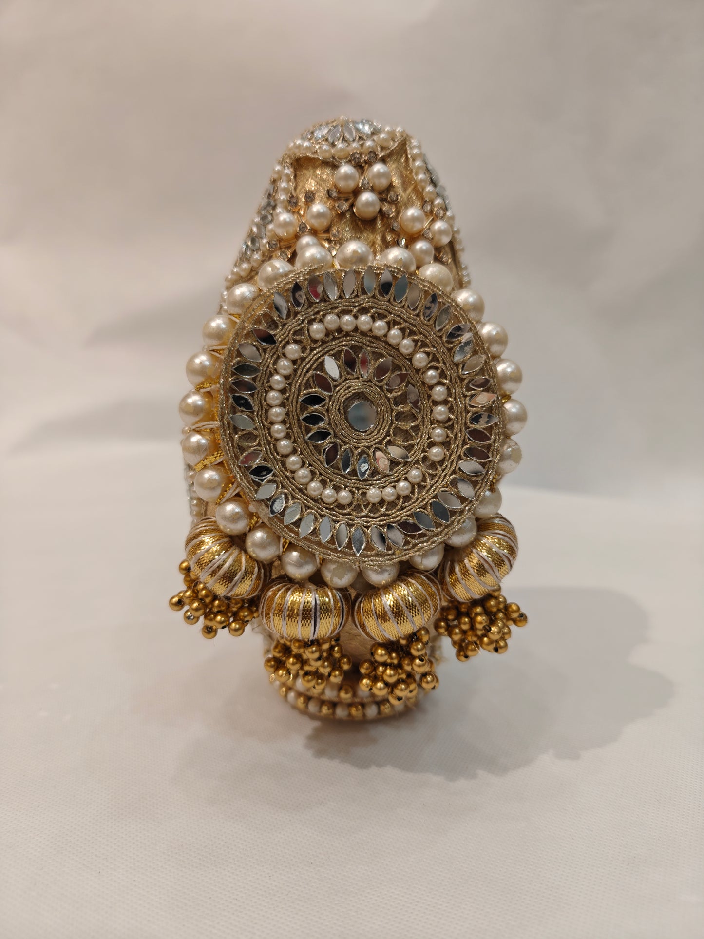 Royal Pearl & Mirror Work Decorative Nariyal for Wedding Shagun | Luxury Golden Bridal Coconut Décor