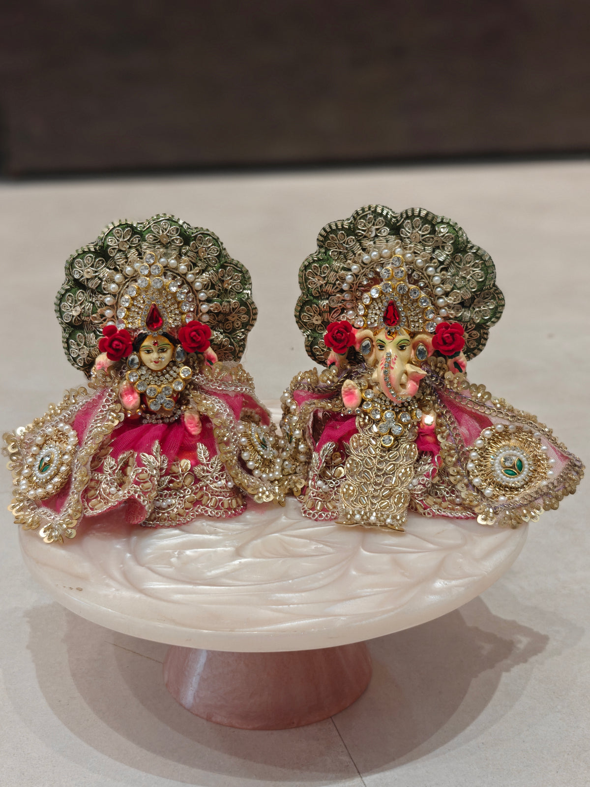 Lakshmi Ganesh Ji with Vastra and Shringar Height 5 inches with Chakra