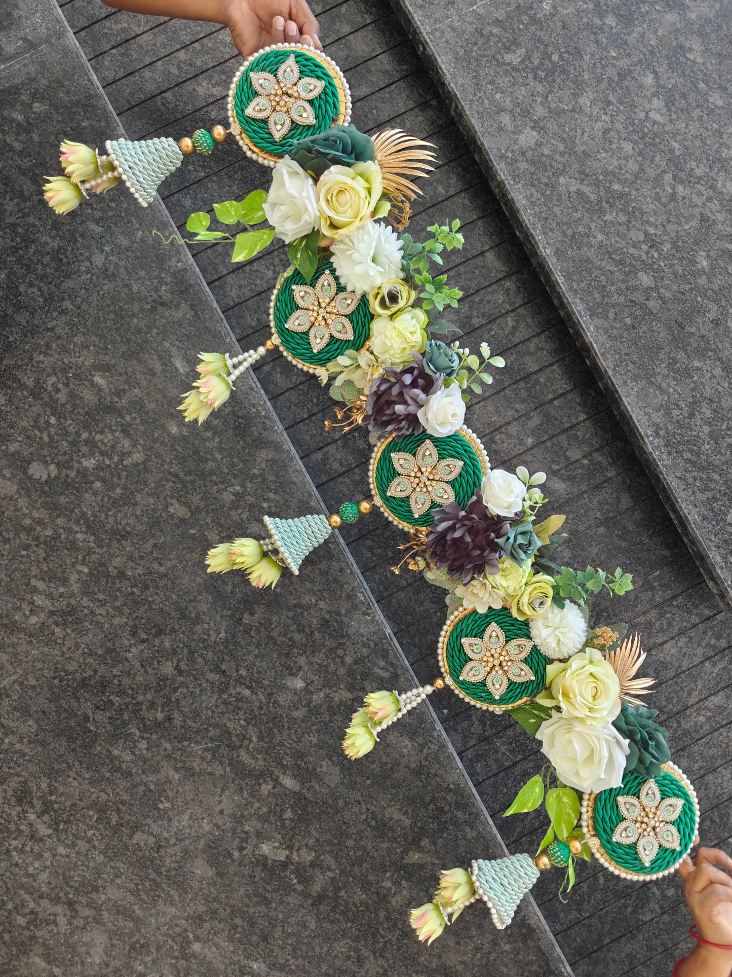 Green rope medallion Bandhanwar with kundan floral centerpiece