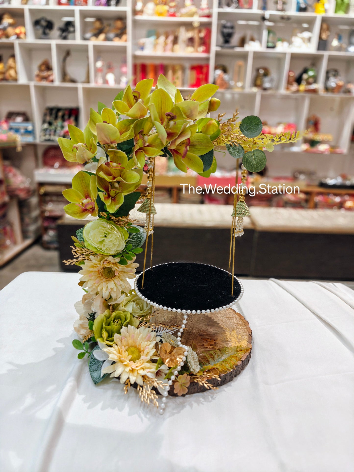 Decorative Thakur Ji Jhula (Swing) in Green