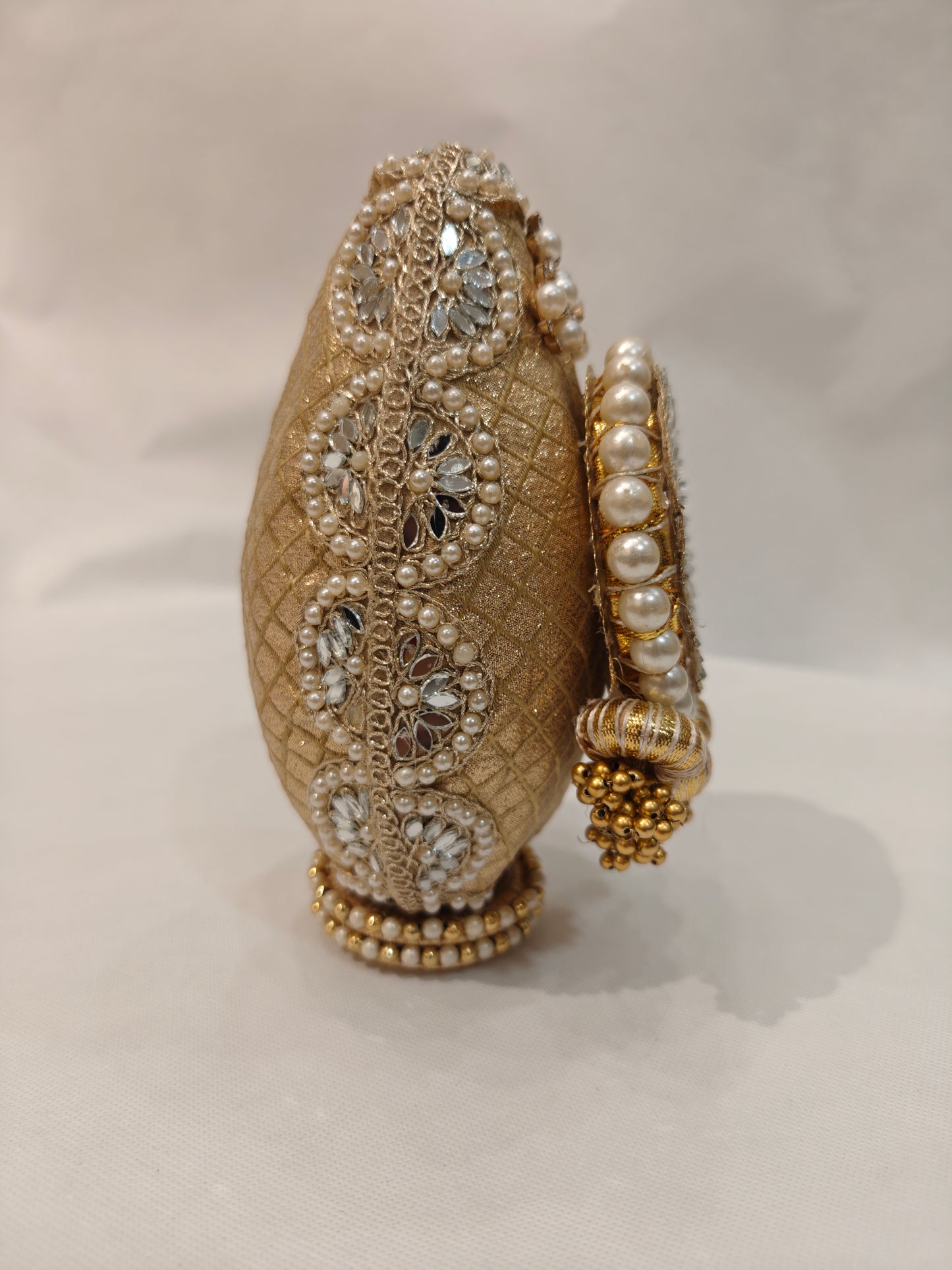 Royal Pearl & Mirror Work Decorative Nariyal for Wedding Shagun | Luxury Golden Bridal Coconut Décor