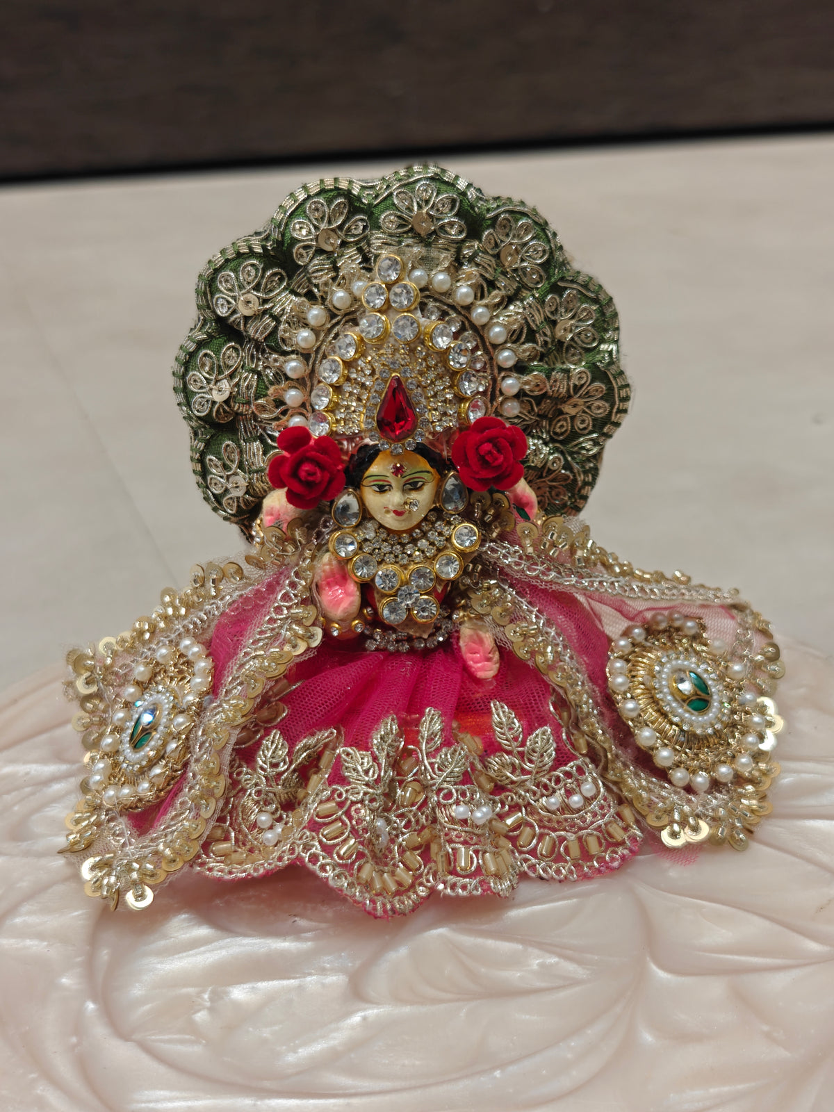 Lakshmi Ganesh Ji with Vastra and Shringar Height 5 inches with Chakra